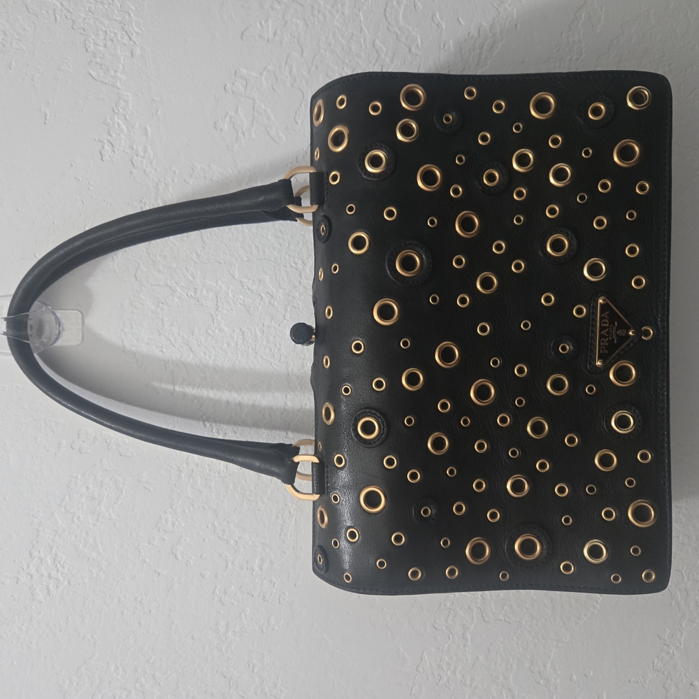 Stylish Black and Gold Women's Bag